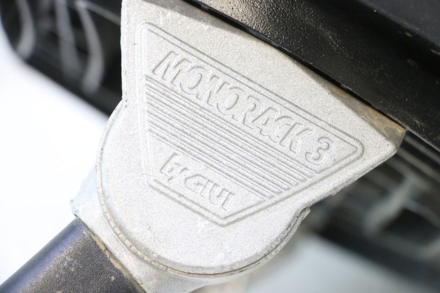 photo de PORTAPACCHI KAWASAKI GPX F ZX750F 750 (1986 - 1990) - Ricambio usato controllato