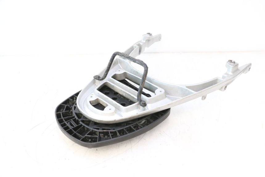 photo de PORTE PACCHETTO KYMCO LIKE 125 (2009 - 2016) - Primo piano tecnico