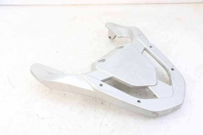 photo de PORTAPACCHI LONGJIA SHARPY 125 (2020 - 2024) - Dettagli dei punti di fissaggio