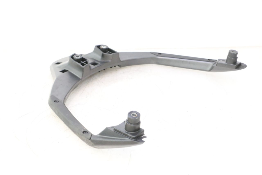 photo de PORTAPACCHI PIAGGIO MP3 HPE 530 (2022 - 2026) - Primo piano tecnico