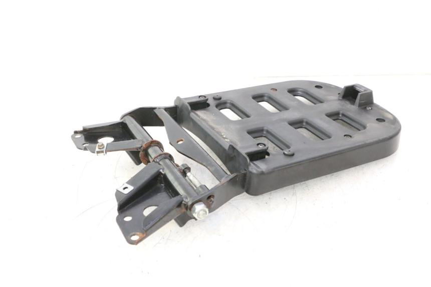photo de PORTAPACCHI PIAGGIO MP3 125 (2006 - 2014) - Primo piano tecnico