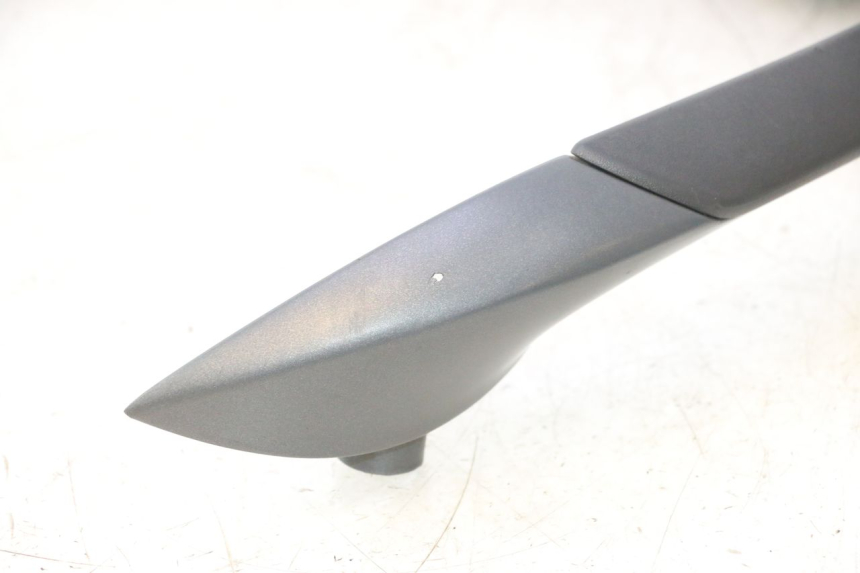 photo de PORTAPACCHI PIAGGIO MP3 500 (2016 - 2018) - Stato della superficie e materiale