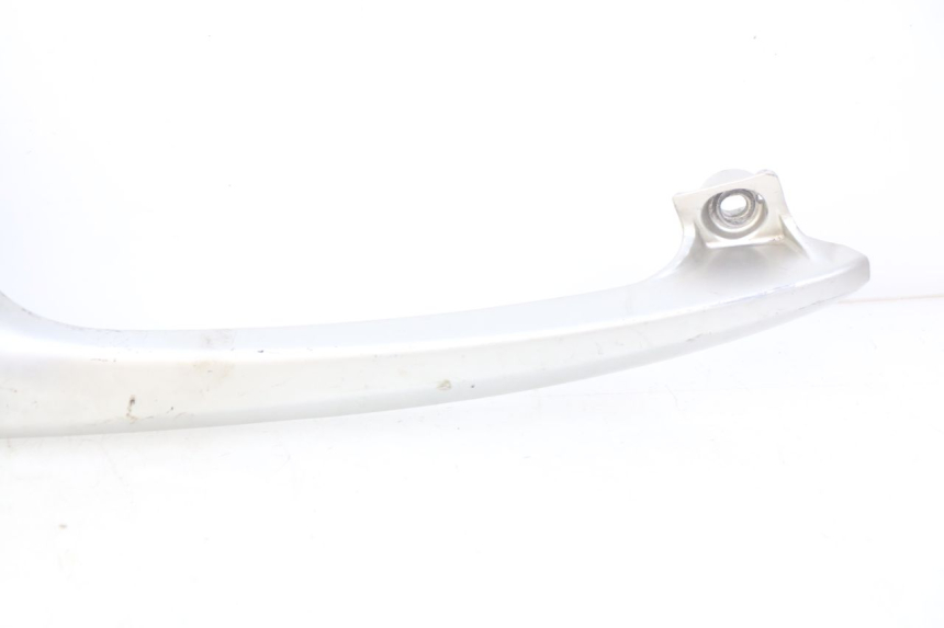 photo de PORTE PACCHETTO HONDA NHX LEAD 110 (2008 - 2010) - Dettagli dei punti di fissaggio