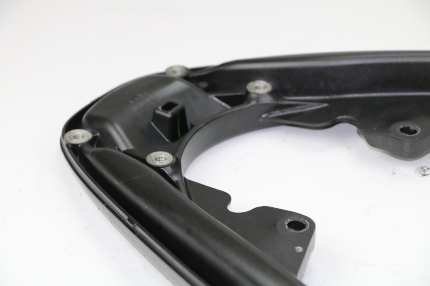 photo de Portapacchi HONDA PCX (JF28) 125 (2009 - 2011) - Primo piano tecnico