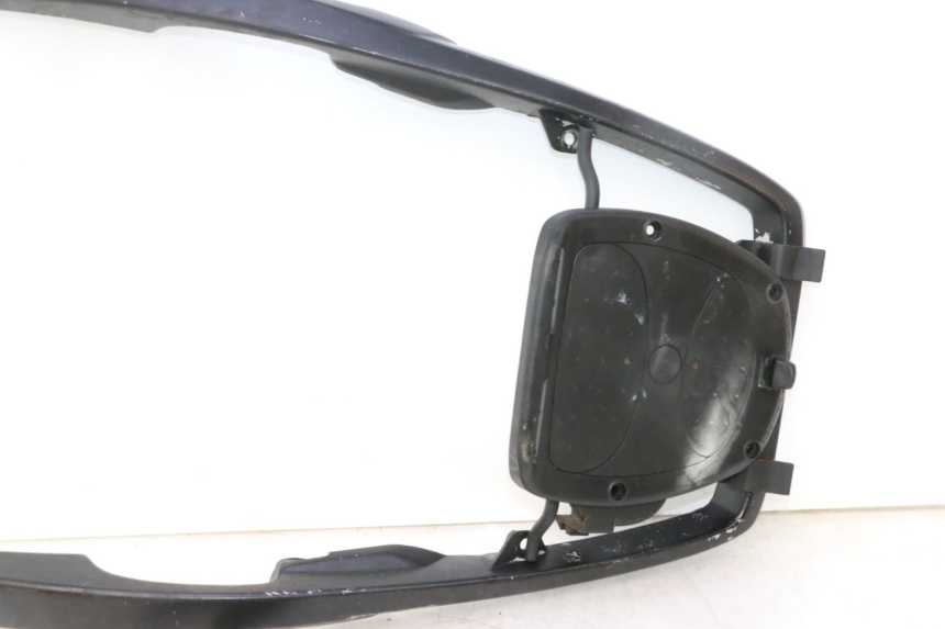 photo de PORTAPACCHI PEUGEOT SATELIS 125 (2006 - 2009) - Zoom sullo stato d'uso