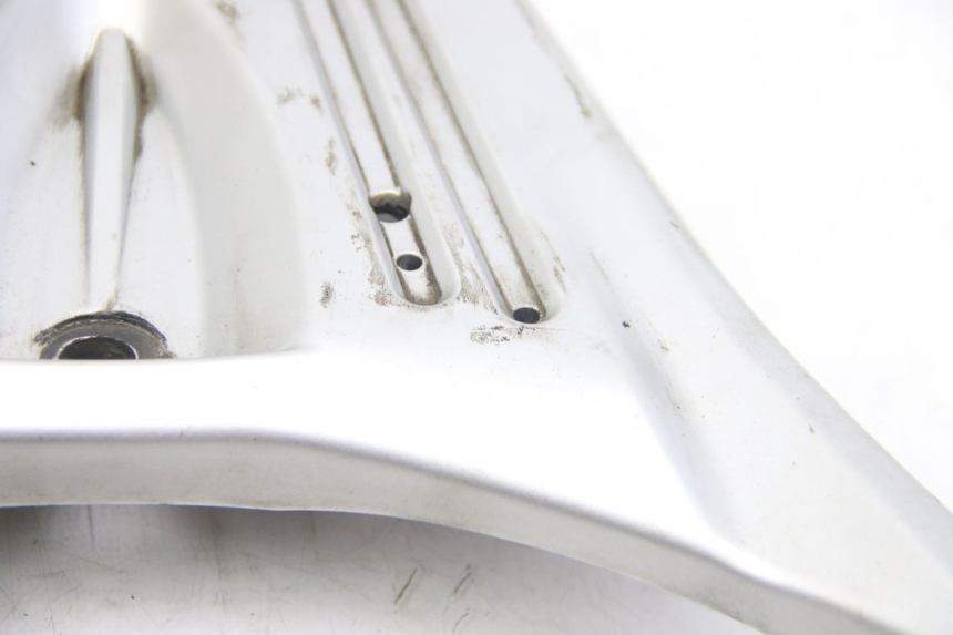 photo de PORTE PACCHETTO SUZUKI SIXTEEN 125 (2008 - 2010) - Panoramica del profilo