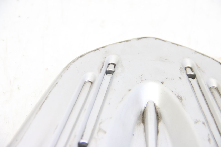 photo de PORTE PACCHETTO SUZUKI SIXTEEN 125 (2008 - 2010) - Dettaglio del componente