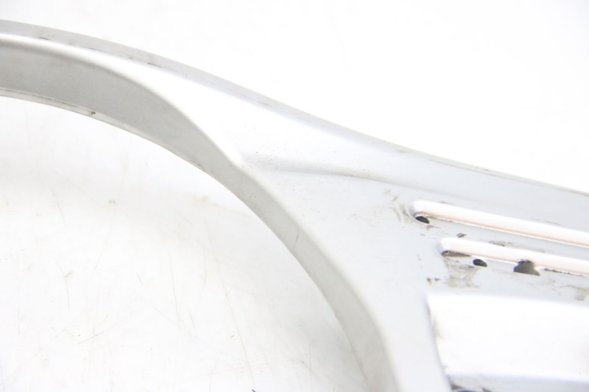 photo de PORTE PACCHETTO SUZUKI SIXTEEN 125 (2008 - 2010) - Altra angolazione