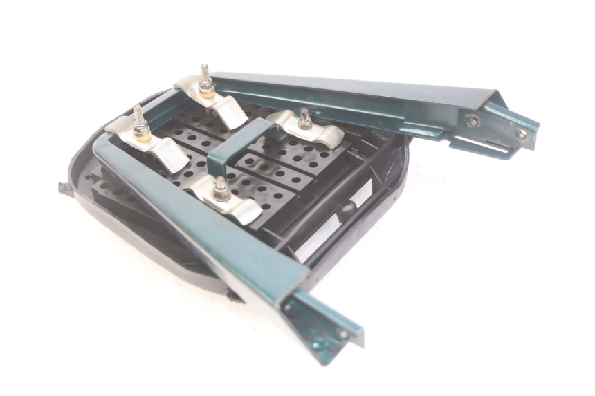 photo de PORTAPACCHI PEUGEOT SV 125 (1991 - 1994) - Zoom sullo stato d'uso