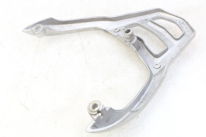 photo de PORTAPACCHI PEUGEOT TWEET 4T 50 (2010 - 2014) - Dettaglio del componente