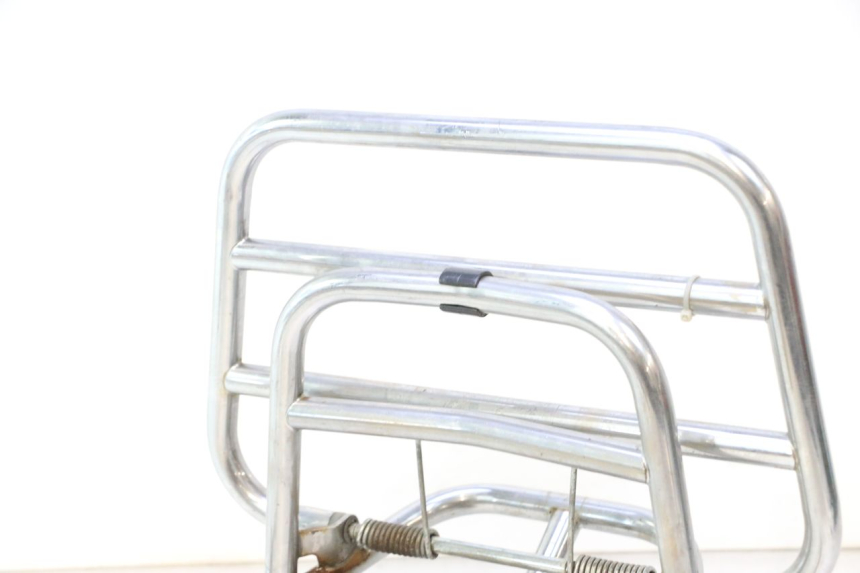 photo de PORTAPACCHI PIAGGIO VESPA PRIMAVERA 2T 50 (2013 - 2018) - Stato della superficie e materiale