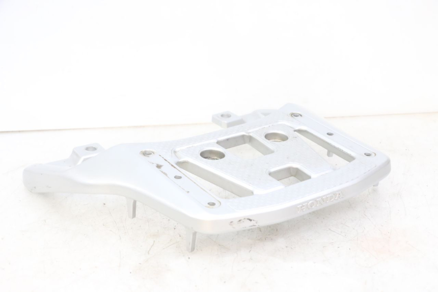 photo de Portapacchi HONDA XLV VARADERO 125 (2000 - 2006) - Zoom sullo stato d'uso