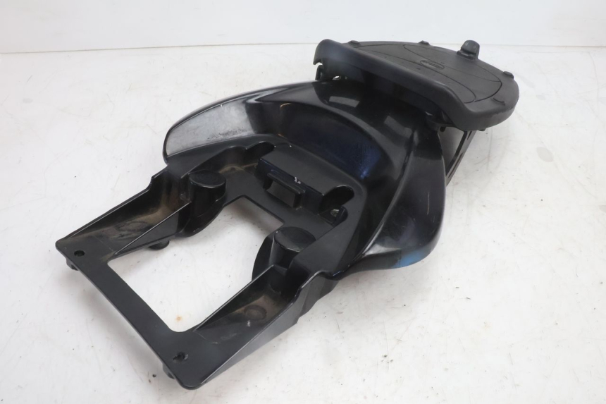 photo de PORTE PACCHETTO YAMAHA YP MAJESTY 125 (2007 - 2010) - Stato della superficie e materiale