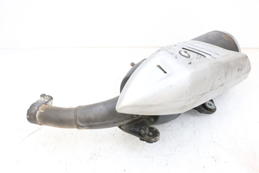 photo de SCARICO MAG POWER BOMBERS 4T 50 (2016 - 2026) - Dettagli dei punti di fissaggio