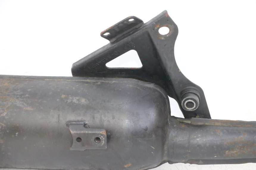 photo de SCARICO MBK BOOSTER SPIRIT NAKED 50 (2004 - 2017) - Focus sulla struttura