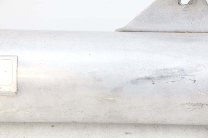 photo de POT ECHAPPEMENT DROIT HONDA CBR F SC25 1000 (1989 - 1992) - Focus sulla struttura