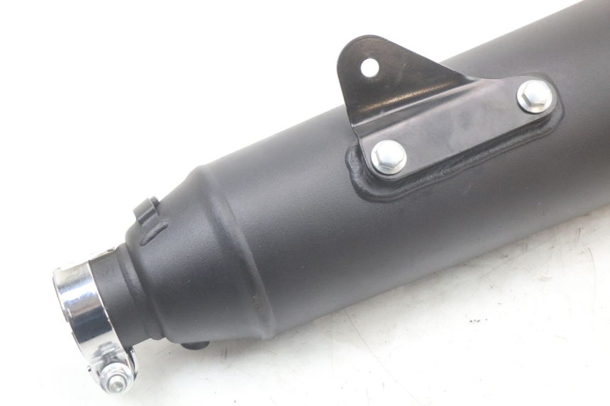 photo de DESTRA SCARICO ROYAL ENFIELD CONTINENTAL GT 650 (2019 - 2024) - Caratteristiche distintive