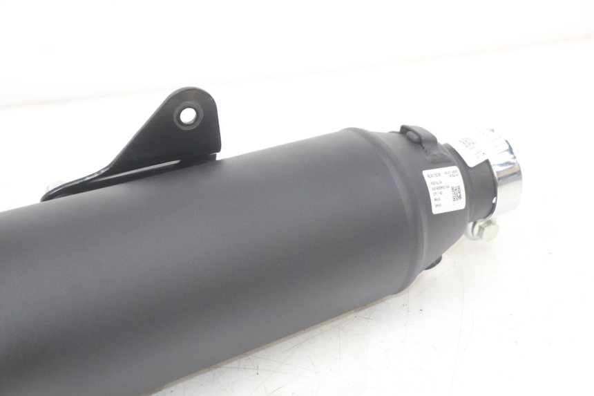 photo de DESTRA SCARICO ROYAL ENFIELD CONTINENTAL GT 650 (2019 - 2024) - Zoom sullo stato d'uso