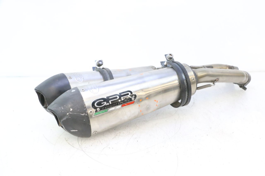 photo de SCARICO YAMAHA FJR 1300 (2001 - 2005) - Dettagli dei punti di fissaggio