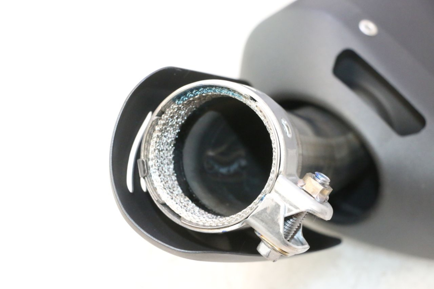 photo de Scarico YAMAHA FZ8 800 (2010 - 2016) - Marcature e riferimenti originali