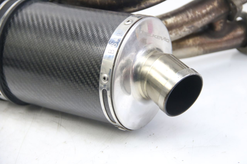 photo de SCARICO YAMAHA FZS FAZER 600 (2001 - 2003) - Primo piano tecnico