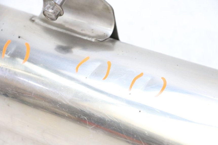 photo de Scarico sinistro YAMAHA FJR ABS 1300 (2006 - 2012) - Ispezione visiva dettagliata