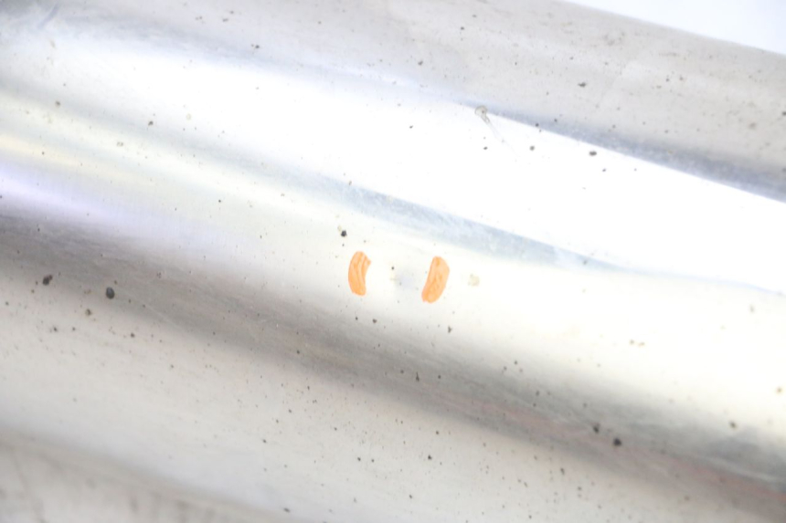 photo de Scarico sinistro YAMAHA FJR ABS 1300 (2006 - 2012) - Stato della superficie e materiale