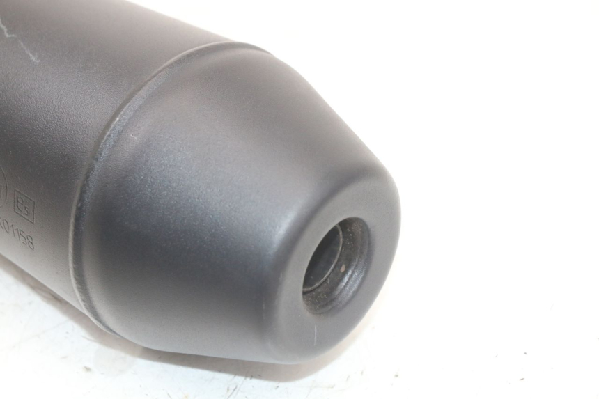 photo de SINISTRA SCARICO ROYAL ENFIELD CONTINENTAL GT 650 (2019 - 2024) - Dettagli dei punti di fissaggio