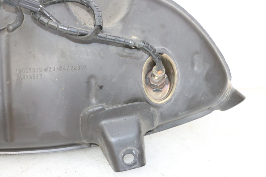 photo de SCARICO PIAGGIO MP3 HPE 310 (2024 - 2025) - Dettagli dei punti di fissaggio