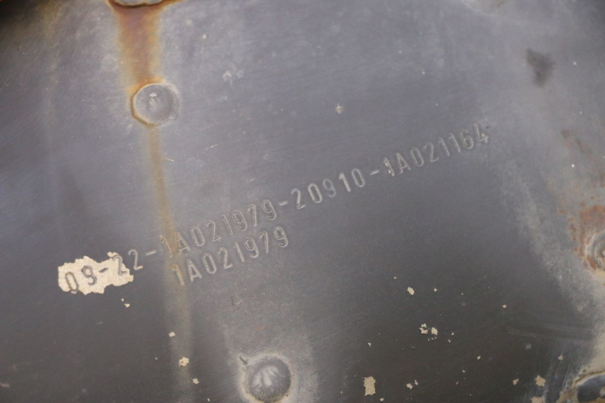 photo de SCARICO PIAGGIO MP3 HPE 530 (2022 - 2026) - Dettagli dei punti di fissaggio