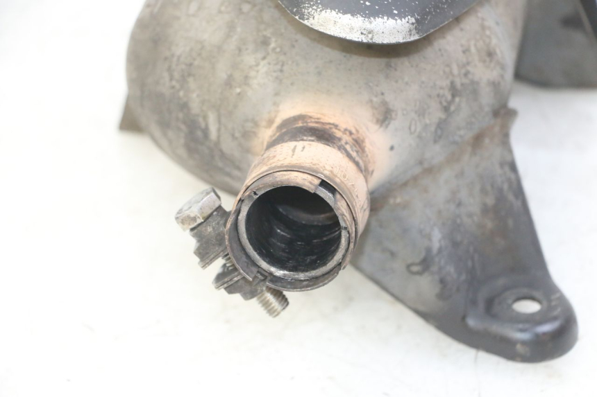 photo de SILENZIATORE PIAGGIO MP3 LT 300 (2010 - 2016) - Dettagli dei punti di fissaggio