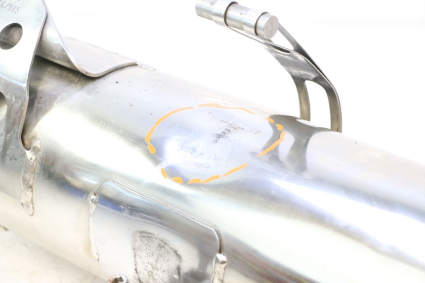 photo de SCARICO PIAGGIO MP3 LT 400 (2007 - 2012) - Dettagli dei punti di fissaggio