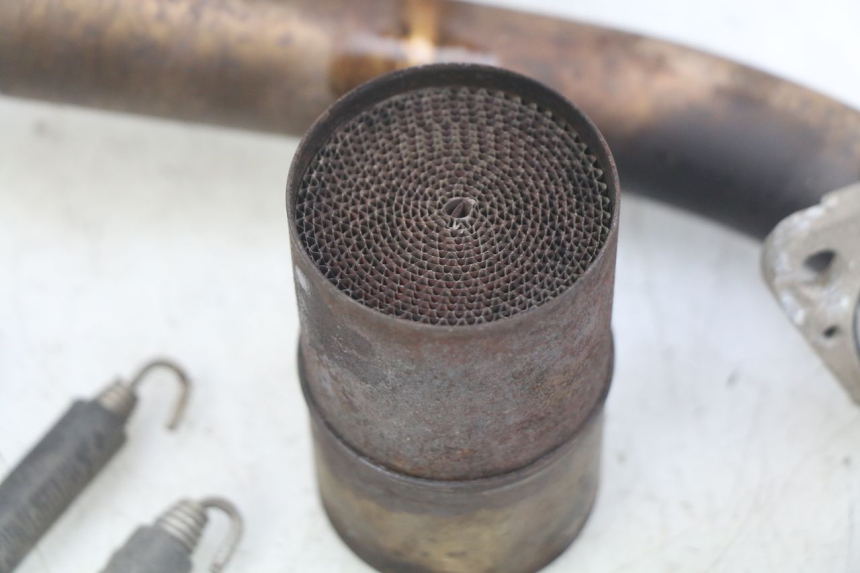 photo de SCARICO YAMAHA MT ABS 125 (2014 - 2018) - Primo piano tecnico