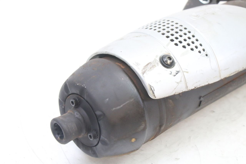 photo de SCARICO PIAGGIO NRG POWER PUREJET 50 (2018 - 2021) - Dettagli dei punti di fissaggio