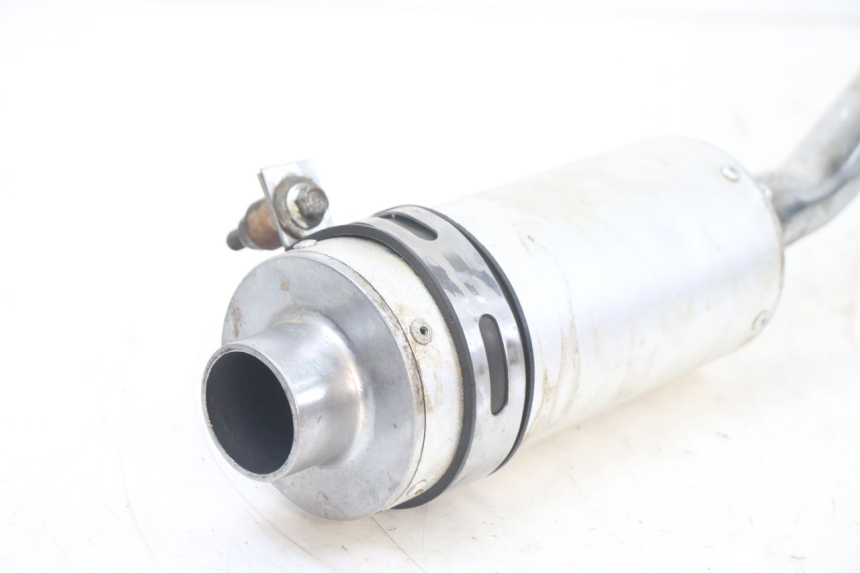 photo de SCARICO APOLLO RFZ 125 - Primo piano tecnico