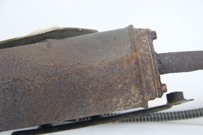 photo de SCARICO TNT MOTOR ROMA 12' 2T 50 (2007 - 2018) - Dettagli dei punti di fissaggio