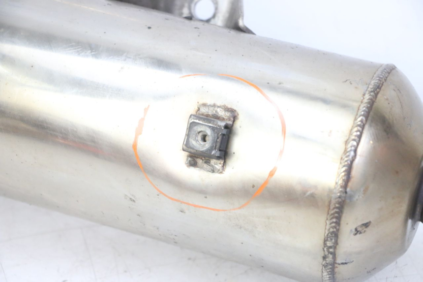 photo de SCARICO PEUGEOT SATELIS 125 (2013 - 2018) - Focus sulla struttura