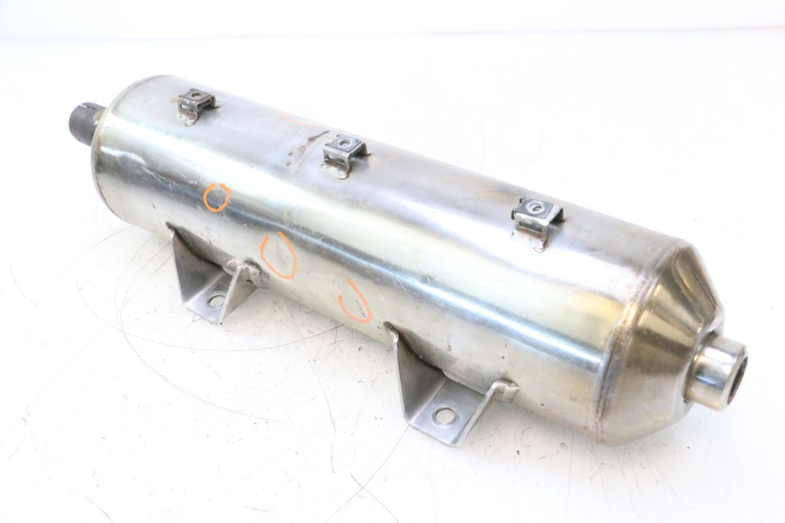 photo de SCARICO PEUGEOT SATELIS 125 (2006 - 2009) - Caratteristiche distintive