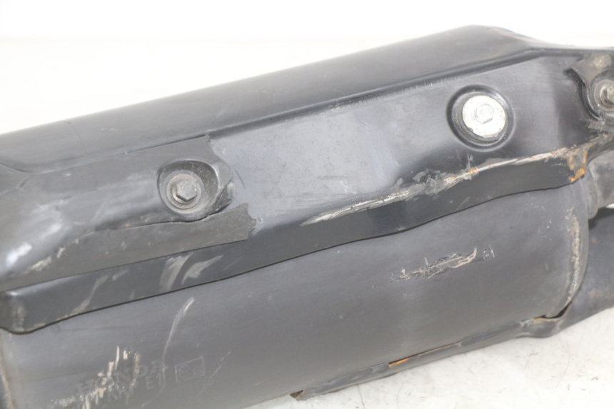 photo de SCARICO HONDA SCV LEAD 100 (2003 - 2007) - Primo piano tecnico