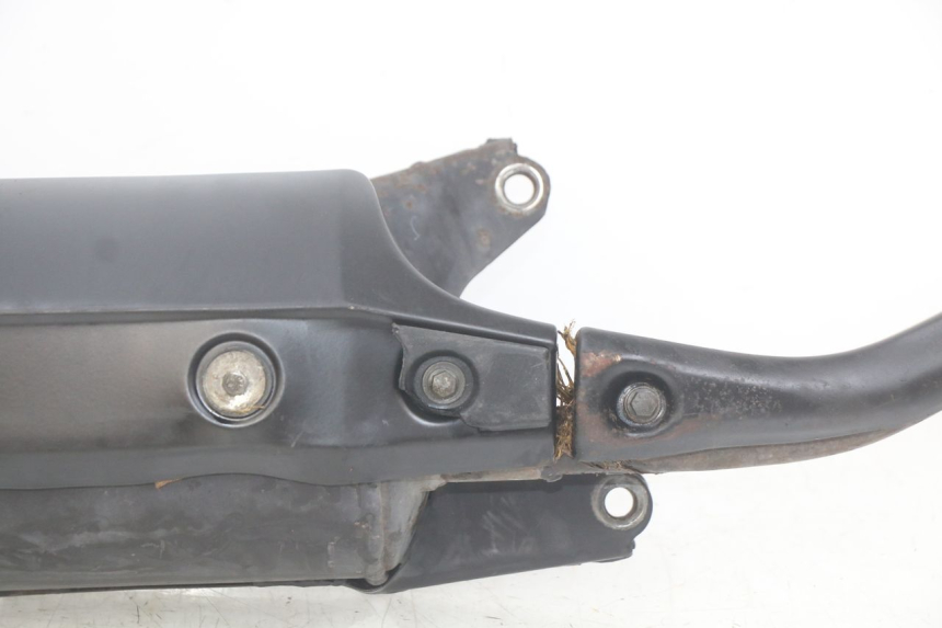 photo de SCARICO HONDA SCV LEAD 100 (2003 - 2007) - Caratteristiche distintive