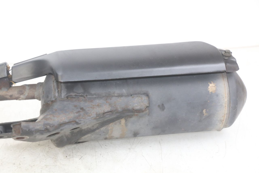 photo de SCARICO HONDA SCV LEAD 100 (2003 - 2007) - Dettagli dei punti di fissaggio