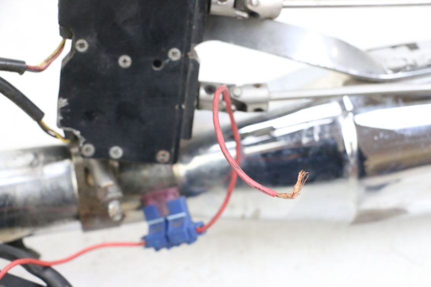 photo de SCARICO HARLEY DAVIDSON SPORTSTER XL CUSTOM 1200 (2003 - 2004) - Altra angolazione