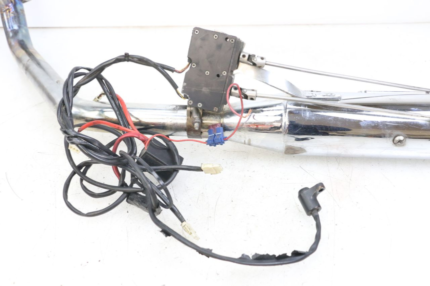 photo de SCARICO HARLEY DAVIDSON SPORTSTER XL CUSTOM 1200 (2003 - 2004) - Primo piano tecnico