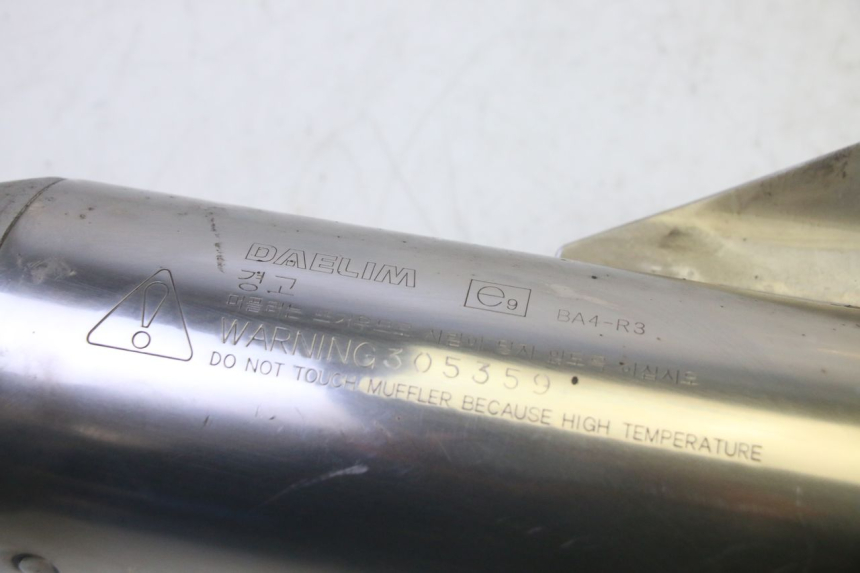 photo de SCARICO DAELIM VJ ROADWIN FI 125 (2008 - 2017) - Primo piano tecnico