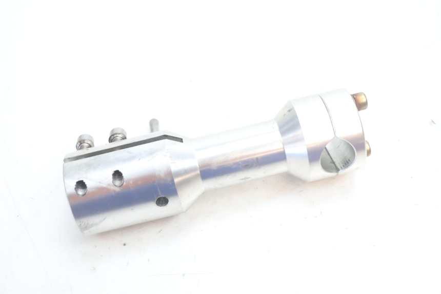 photo de ATTACCO MANUBRIO MBK BOOSTER ROCKET 50 (1995 - 1998) - Dettaglio del componente