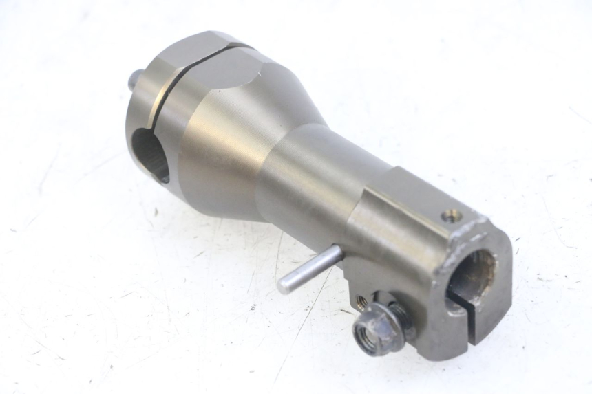 photo de ATTACCO MANUBRIO MBK BOOSTER SPIRIT NAKED 50 (2004 - 2017) - Dettagli dei punti di fissaggio