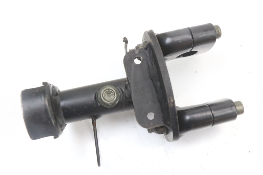 photo de ATTACCO MANUBRIO LONGJIA EASY MAX 125 (2020 - 2024) - Primo piano tecnico