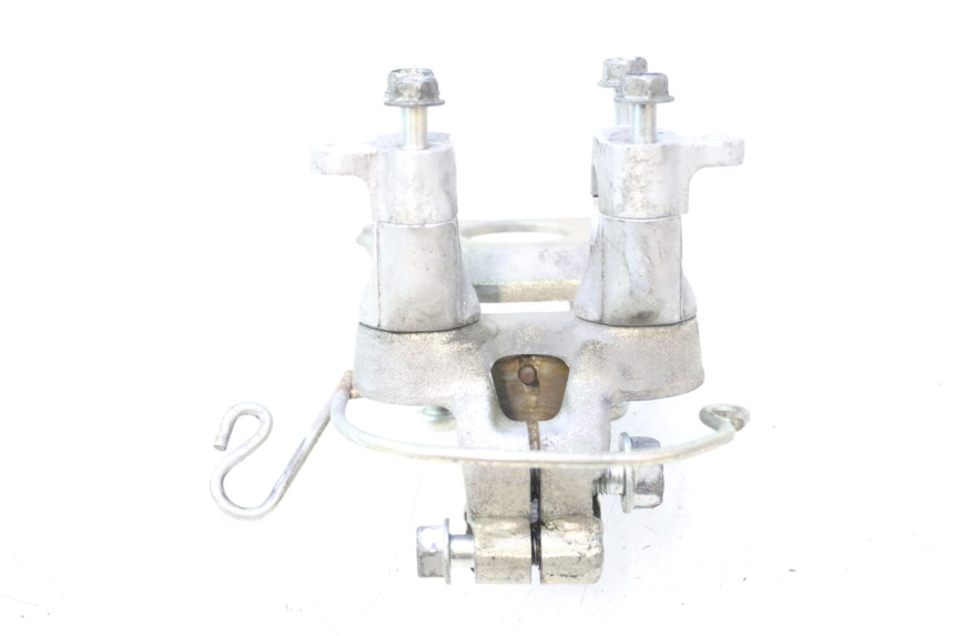photo de ATTACCO MANUBRIO HONDA FJS SILVER WING SILVERWING 400 (2005 - 2008) - Primo piano tecnico