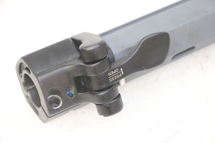 photo de ATTACCO MANUBRIO PUNK ELECTRIC RIDER 1 - Vista d'insieme del prodotto