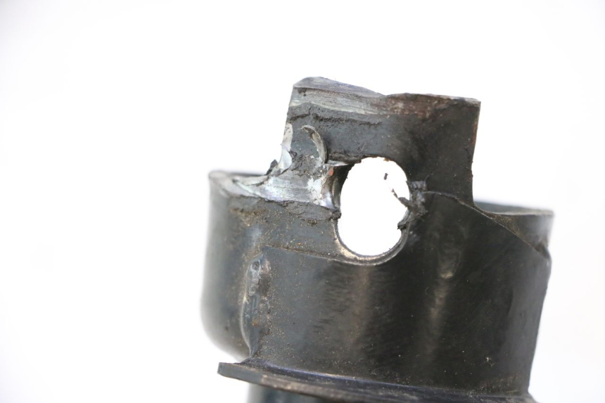 photo de ATTACCO MANUBRIO PEUGEOT TREKKER 50 (1995 - 2004) - Primo piano tecnico